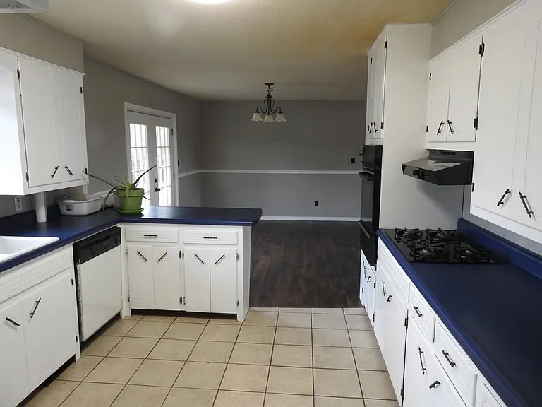 3411 E Heritage Pkwy — Photo 6