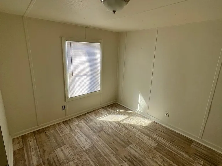 63 Lakeshore Dr — Photo 18