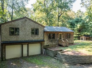 144 Fitch Hill Rd, Guilford, CT 06437