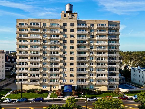 2nd image of 510 Deal Lake Drive #8J