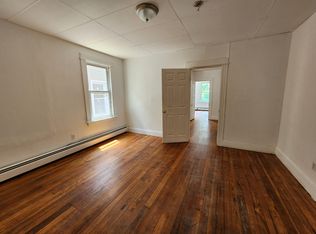14.5 Lester St UNIT 3R, Ansonia, CT 06401