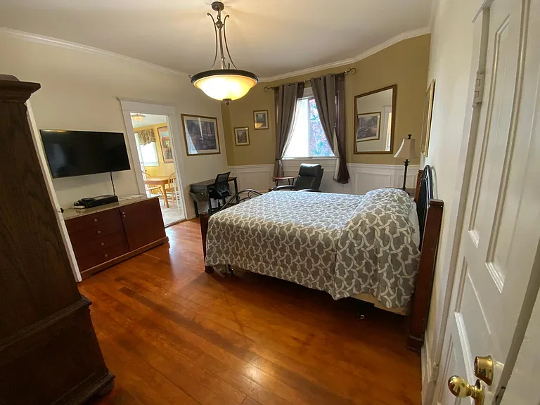 2619 Baker Ave #4 — Photo 3