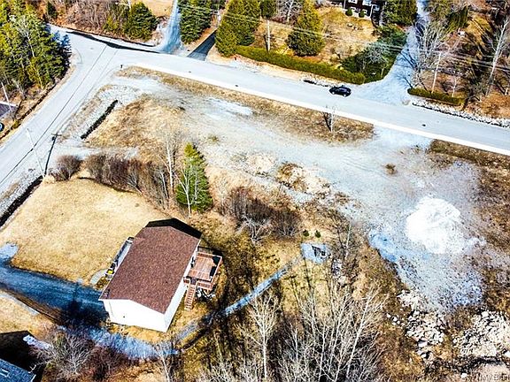 5th image of 1 Hovey Rd