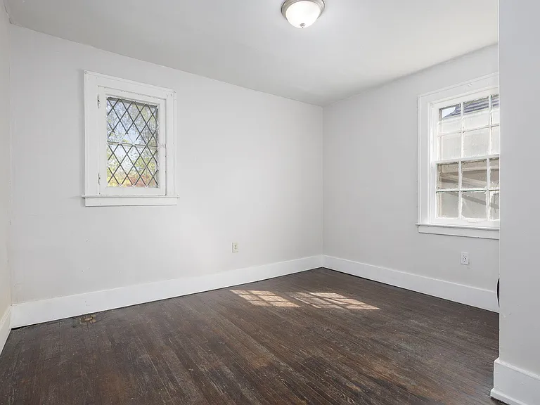 4341 Glendale Ave — Photo 17