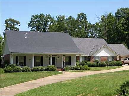 2nd image of 122 Cypress Point Ln