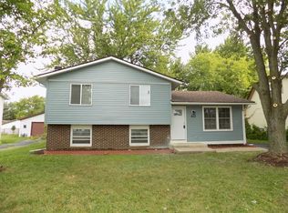 852 Lily Cache Ln, Bolingbrook, IL 60440