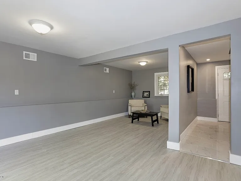 687 Northstream Dr — Photo 18