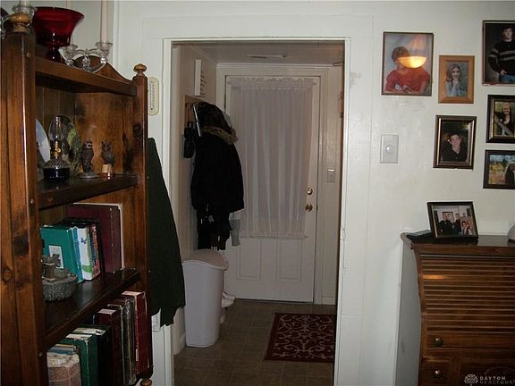 5th image of 618 Bucoba St