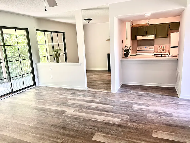 11069 Cedar View Rd — Photo 10