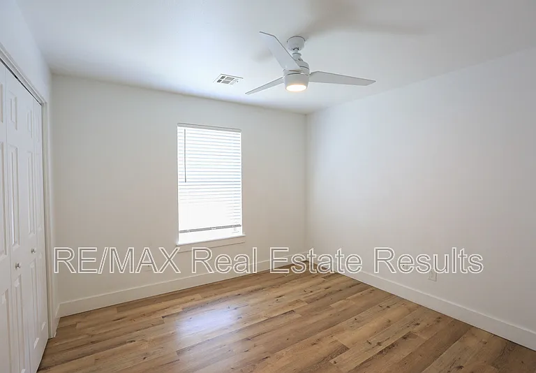 2901 SW 8th St — Photo 19