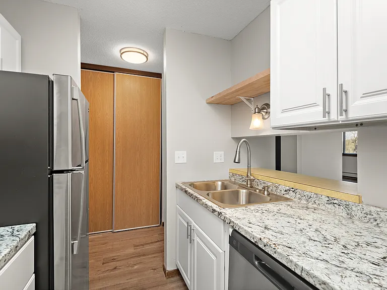 Arbor View Apartments — Photo 8