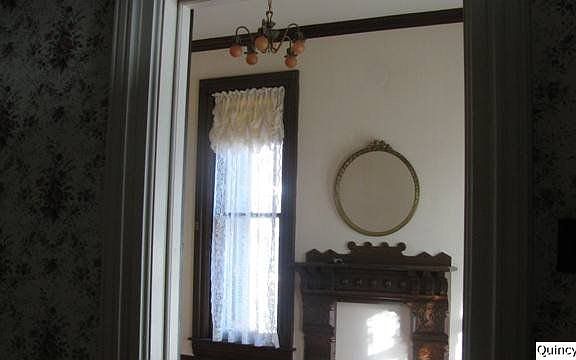 Home for Sale in Quincy, IL $159,900