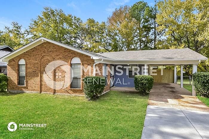 1st image of 3797 Oak Lake Ln