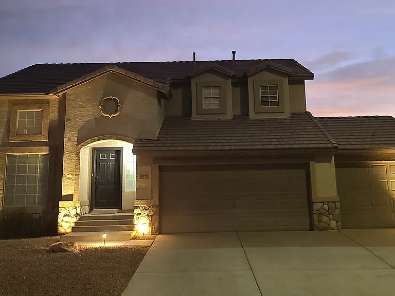414 N Hudson Pl — Photo 36