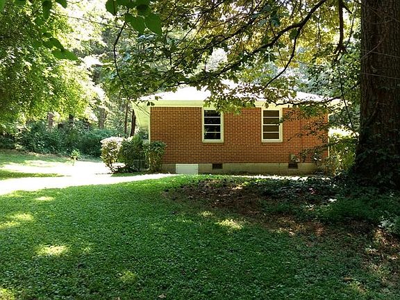 4th image of 511 Meadowbrook Dr