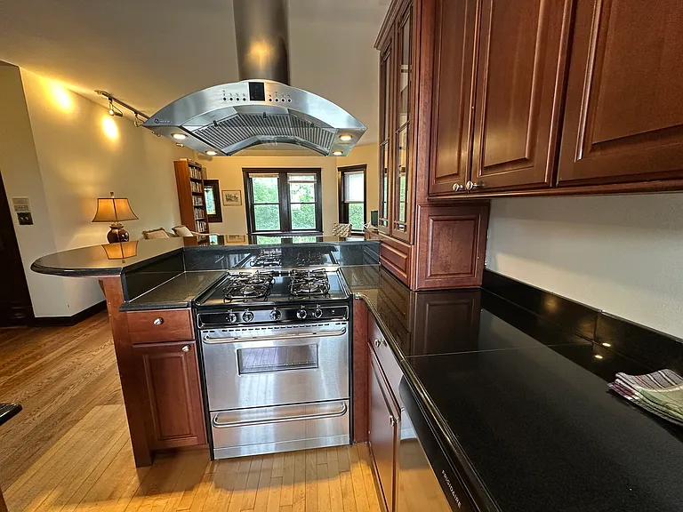 4616 N Sacramento Ave #3 — Photo 9