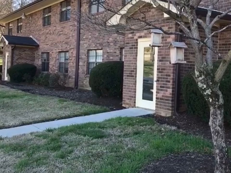 1st image of 635 Watkins Rd #633