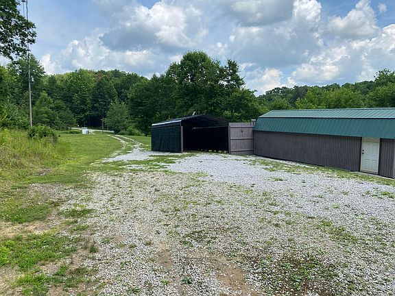 4th image of 75 Walnut Rd