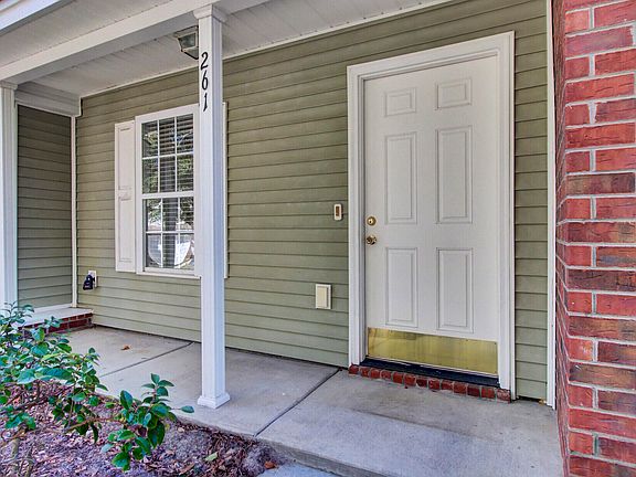 3rd image of 261 Kelsey Blvd