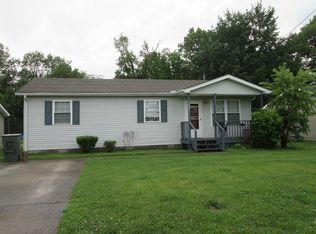 1895 Eastwind Ct, Madisonville, KY 42431