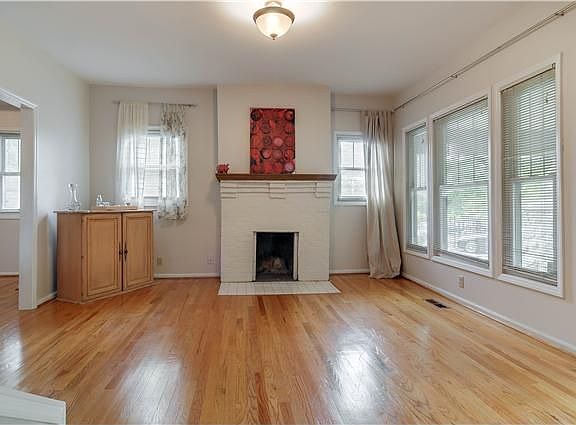 4th image of 1206 Elmwood Ave