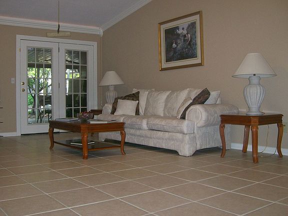 3rd image of 2713 Greywood Ln