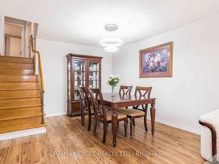 12 College Cres — Photo 6