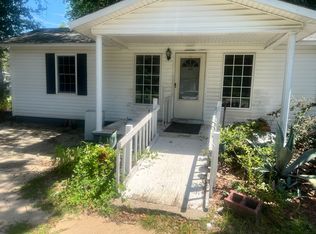 105 N McFarland St, Hartsville, SC 29550