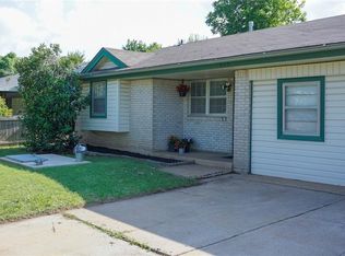 919 N Norman Ave, Moore, OK 73160