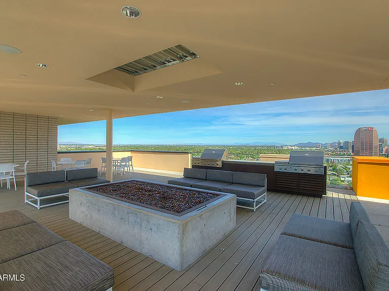 100 W Portland St #306 — Photo 47