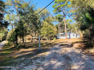 104 Lake Como Point Rd, Pomona Park, FL 32181