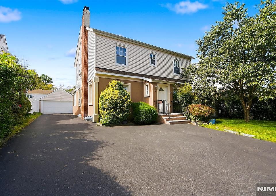 1st image of 34 E Spring Valley Avenue