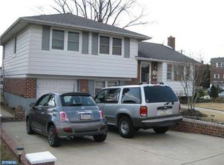 9945 Wistaria St, Philadelphia, PA
