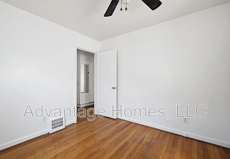 7228 Linden St — Photo 16