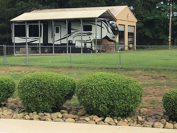 Workshop/camper shed