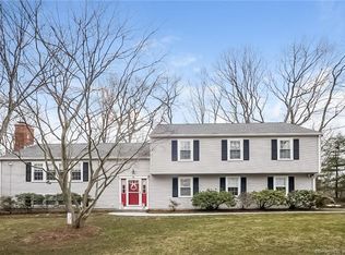 9 Dellwood Rd, Norwich, CT 06360