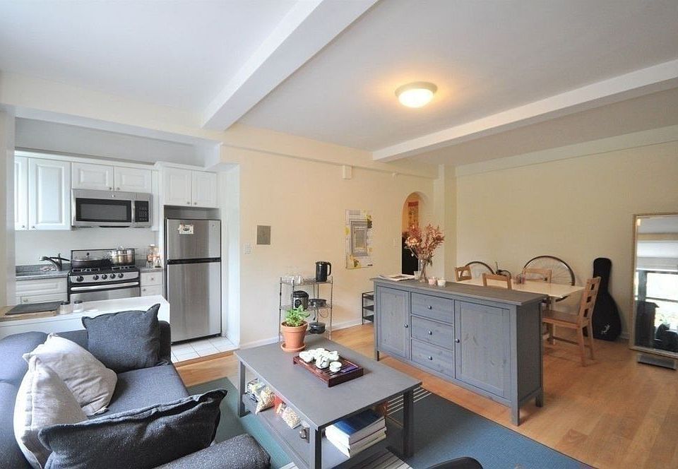 1st image of 852 Amsterdam Ave #13N