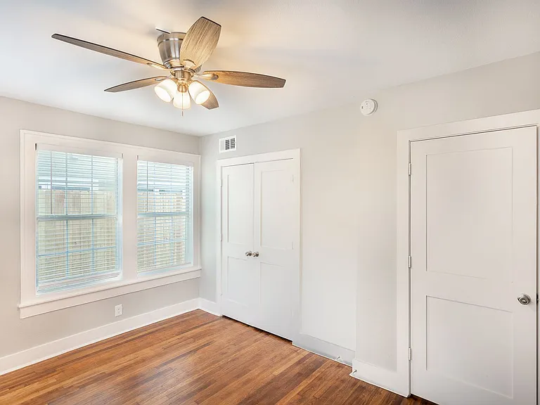 4810 Live Oak — Photo 14