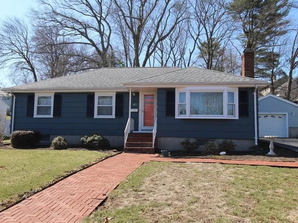 40 Stonewood Ln, Lynn, MA 01904