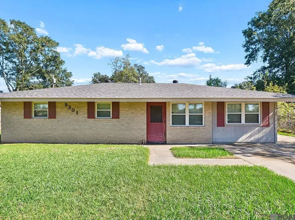 9301 Randall Dr, Denham Springs, LA 70726