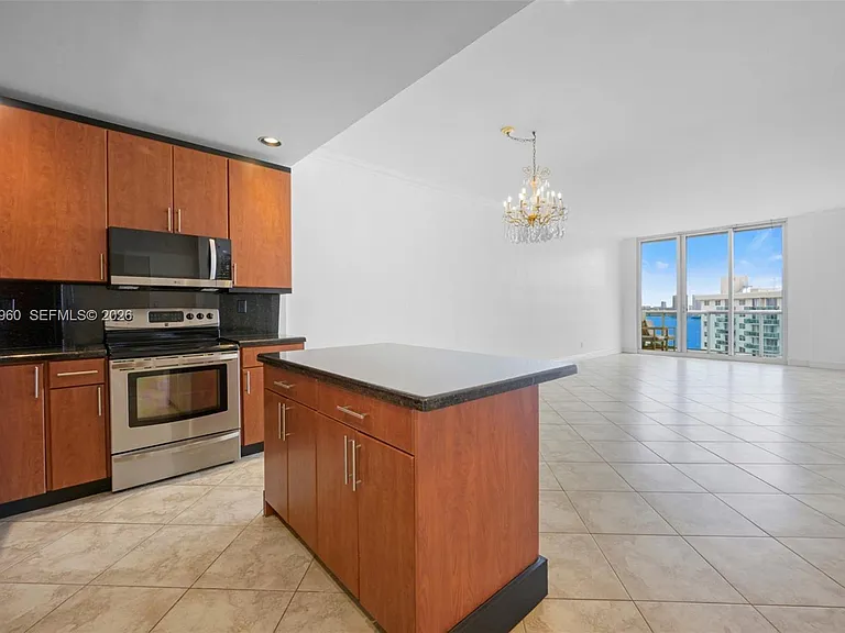 19380 Collins Ave #27 — Photo 6