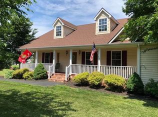 1314 Altice Rd, Moneta, VA 24121