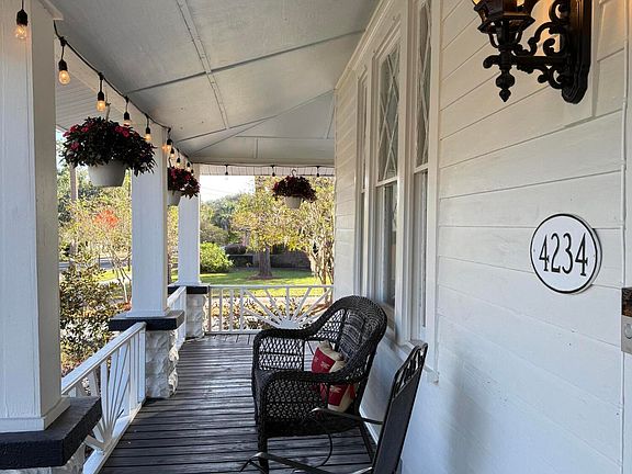 4th image of 4234 IRVINGTON Avenue