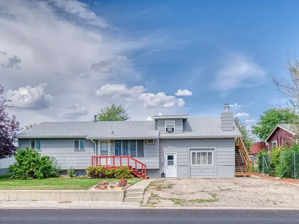 907 E 4th St, Gillette, WY 82716