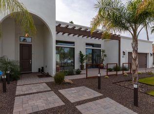 8119 E Del Laton Dr, Scottsdale, AZ 85258