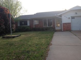 821 Briarlane Rd, Del City, OK 73115