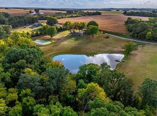 203 S Grassy Ridge Rd, Oak Grove, MO 64075