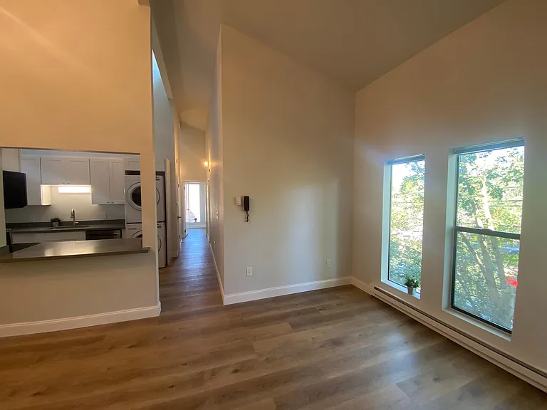 1139 17th Ave #7 — Photo 3