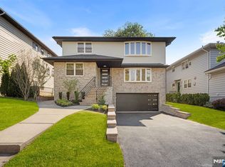 54 Columbia Avenue, Palisades Park, NJ 07650