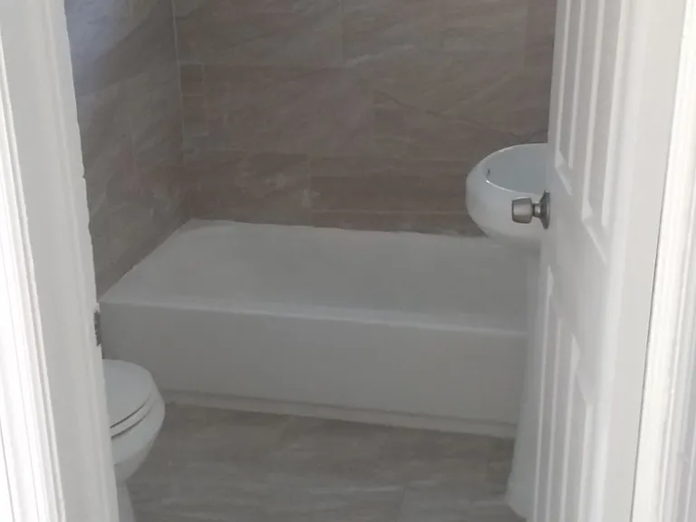 307 N Franklin St — Photo 5